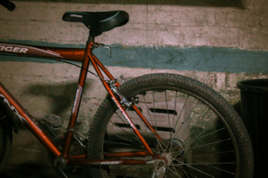 Klippt á bremsuvíra reiðhjóla: Lögreglu gert viðvart